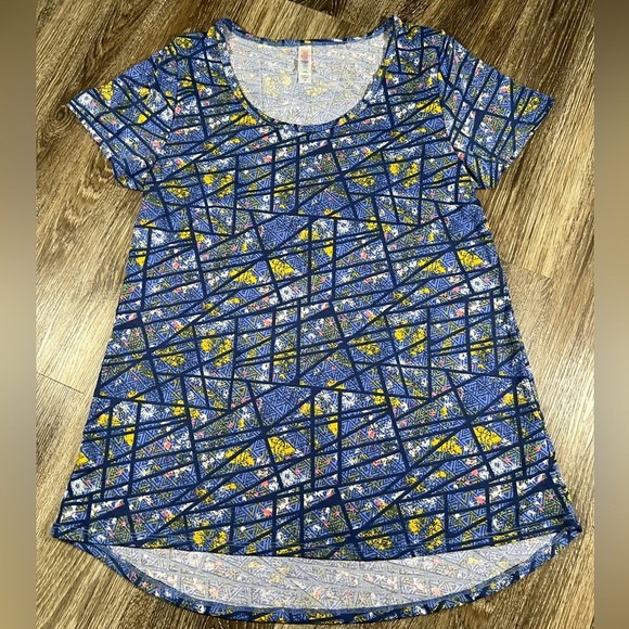 NEW Lularoe Perfect T shirt Blue Yellow geometric, sz: XS - Picture 1 of 4